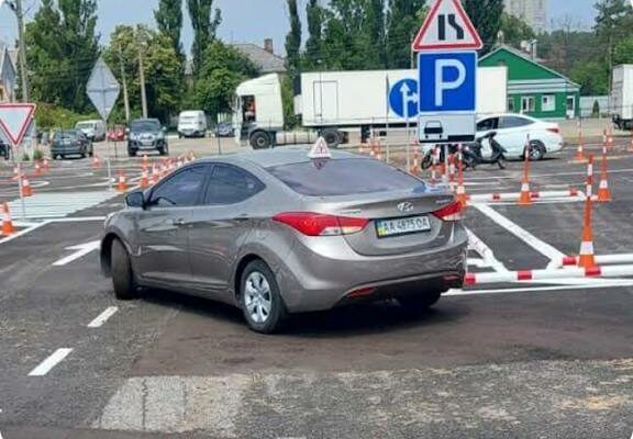 Автошкола Константа-ГС: уроки вождения на Соломенке для уверенного старта за рулем